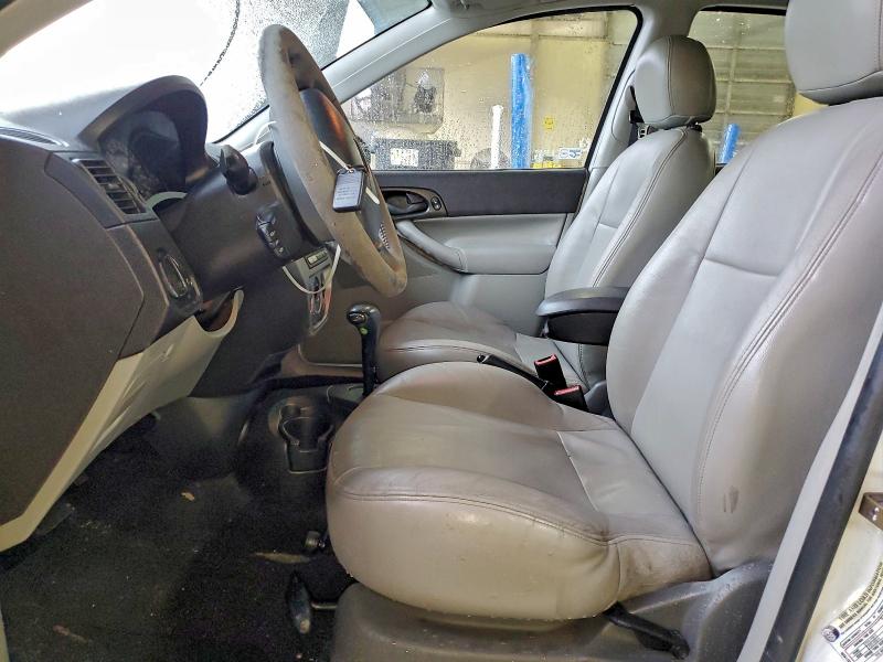 Photo 7 from auction – 2005 FORD FOCUS ZX5 with VIN 3FAFP37N55R113223