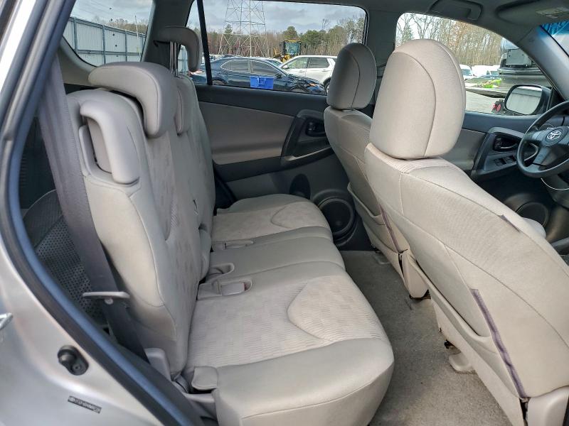 Photo 11 from auction – 2011 TOYOTA RAV4 with VIN 2T3ZF4DV4BW087208