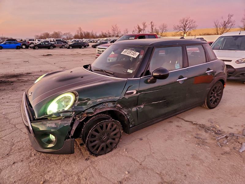 MINI COOPER 2016 with VIN WMWXU1C55G2D57284 - Photo from auction