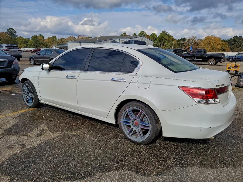 Photo 2 from auction – 2012 HONDA ACCORD with VIN 1HGCP3F8XCA013605