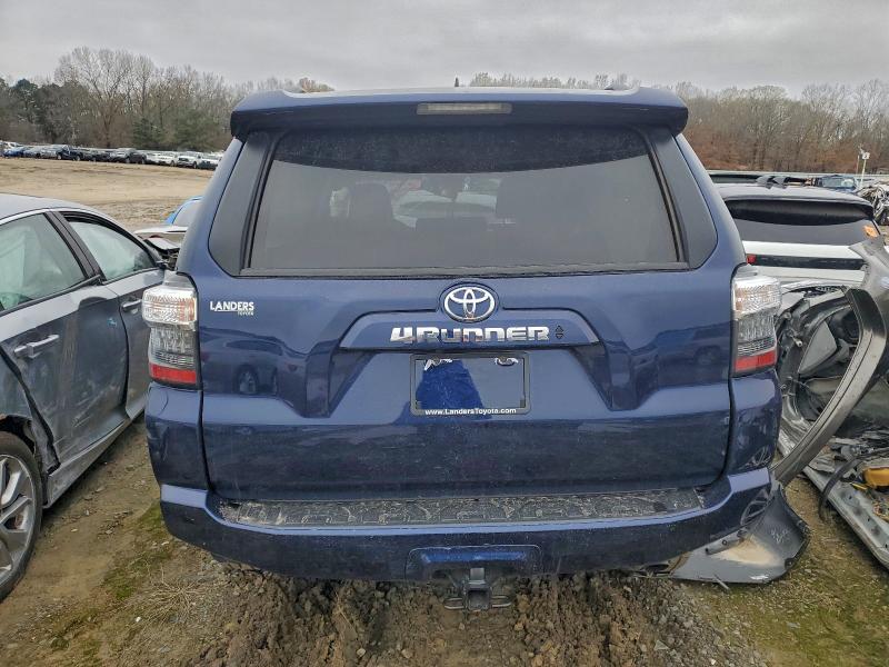 Photo 6 from auction – 2024 TOYOTA 4RUNNER with VIN JTEMU5JR4R6231702