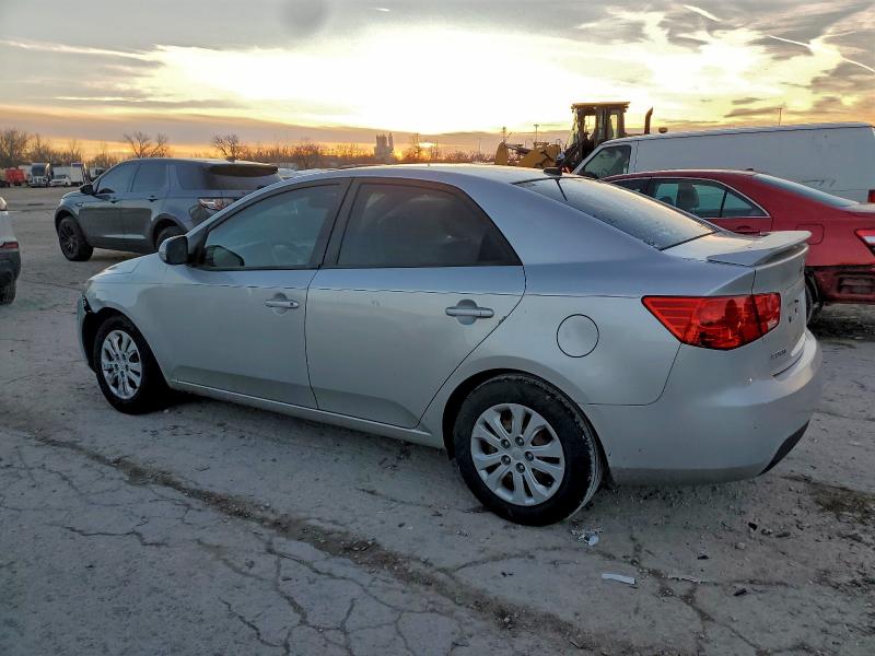 Photo 2 from auction – 2013 KIA FORTE EX with VIN KNAFU4A21D5727384