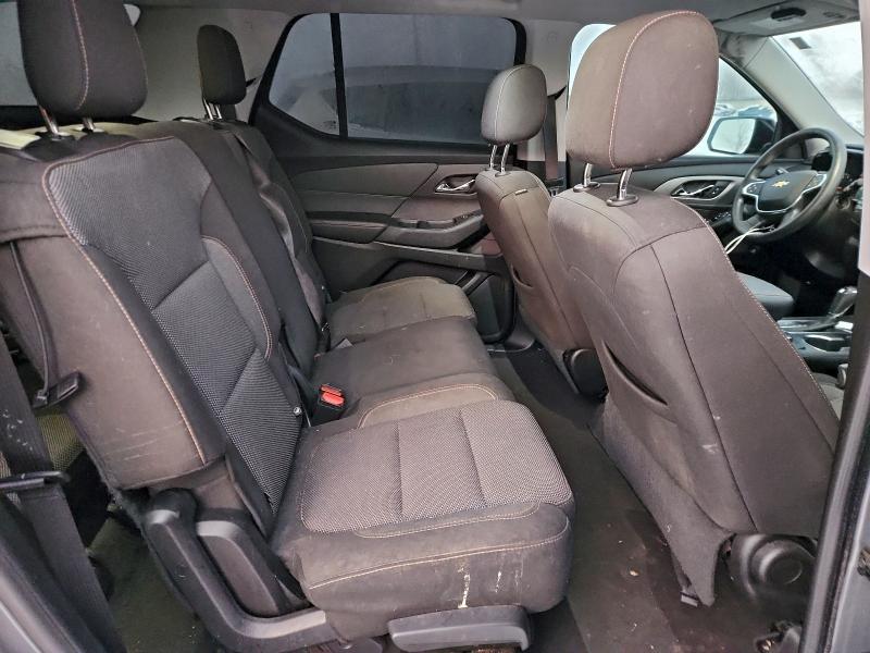 Photo 11 from auction – 2018 CHEVROLET TRAVERSE with VIN 1GNERFKW3JJ109264