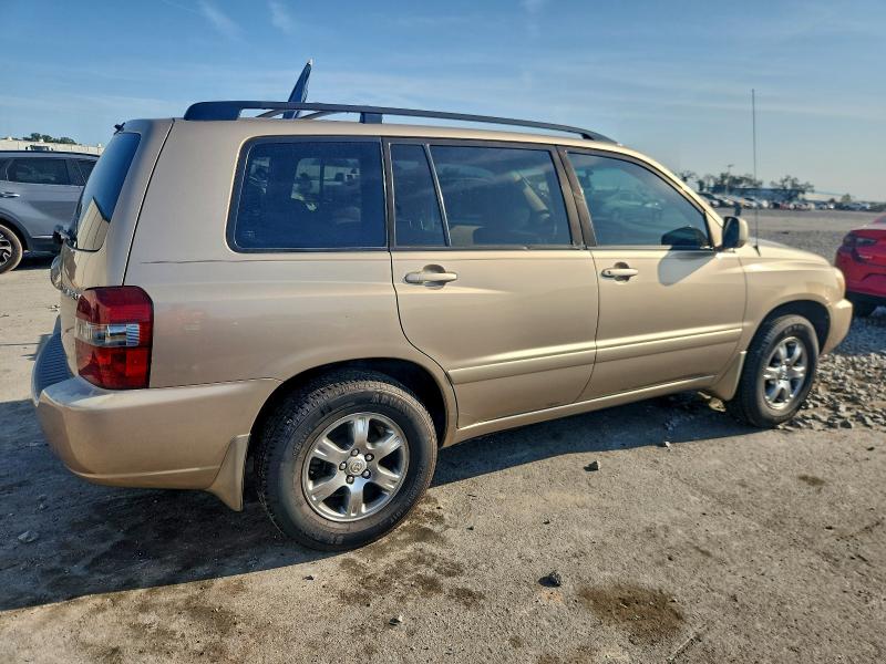Photo 3 from auction – 2004 TOYOTA HIGHLANDER with VIN JTEGP21A940031729