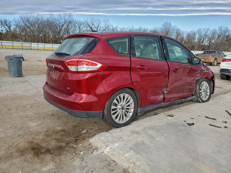 Photo 3 from auction – 2017 FORD C-MAX SE with VIN 1FADP5EU5HL111293