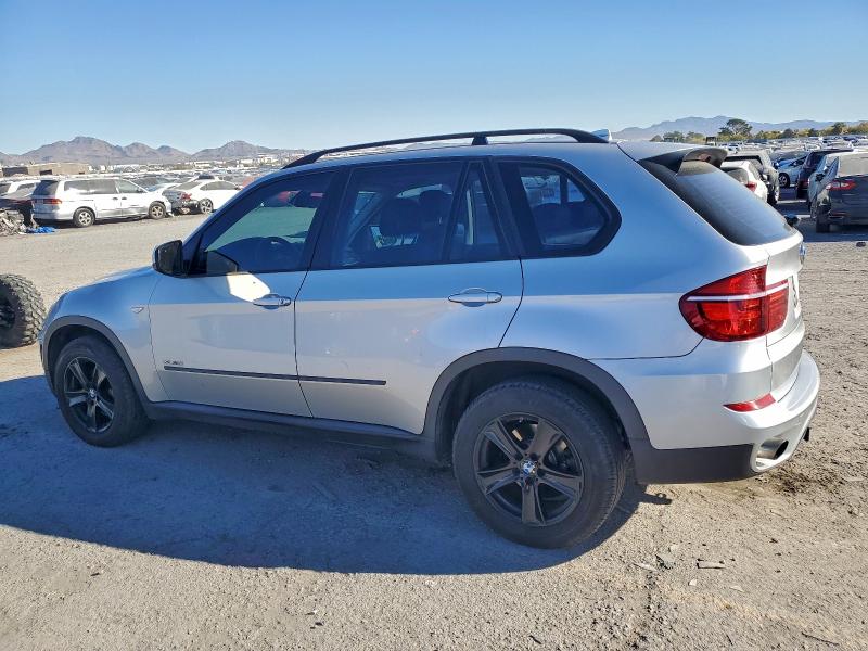 صورة رقم 2 من المزاد - 2013 BMW X5 XDRIVE3 مع VIN 5UXZV4C55D0B09553