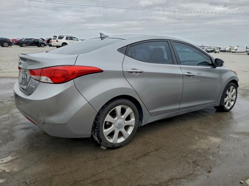 Photo 3 from auction – 2012 HYUNDAI ELANTRA GL with VIN KMHDH4AE1CU248987
