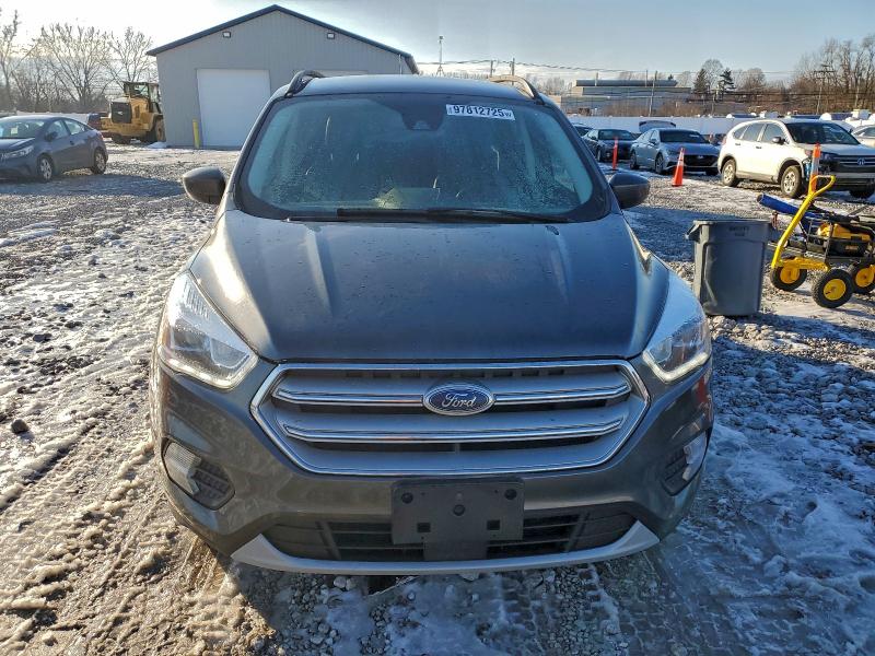 Photo 5 from auction – 2018 FORD ESCAPE SEL with VIN 1FMCU0HD5JUB84978