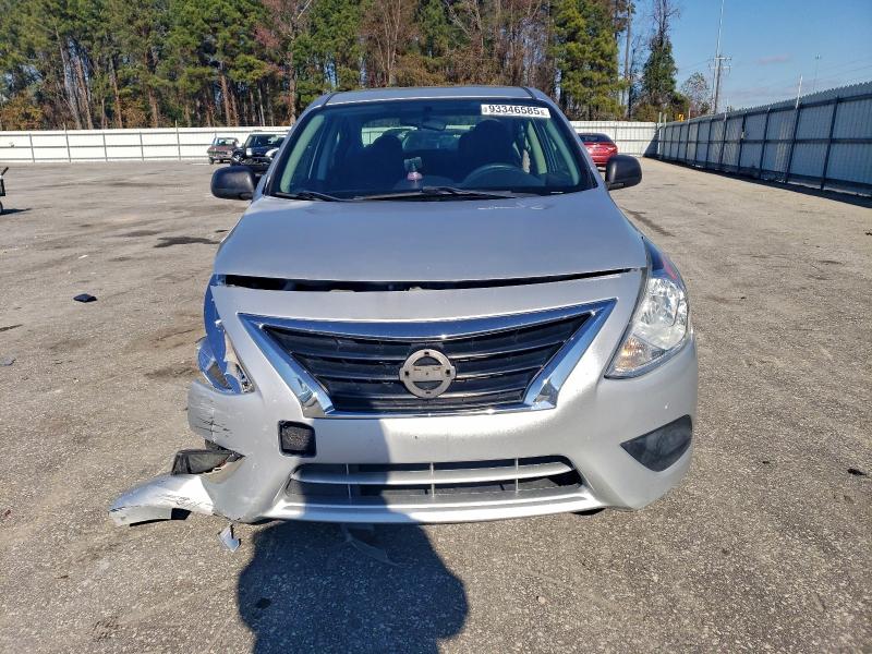 Photo 5 from auction – 2015 NISSAN VERSA S with VIN 3N1CN7AP2FL880989