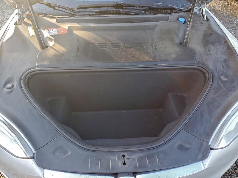 Photo 11 from auction – 2016 TESLA MODEL S with VIN 5YJSA1E22GF157725