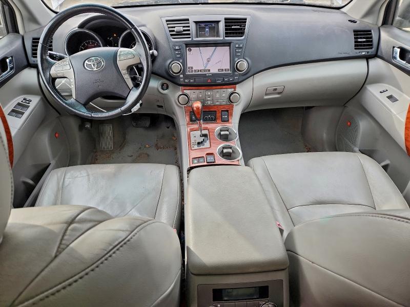Photo 8 from auction – 2010 TOYOTA HIGHLANDER with VIN 5TDDK3EH3AS019636
