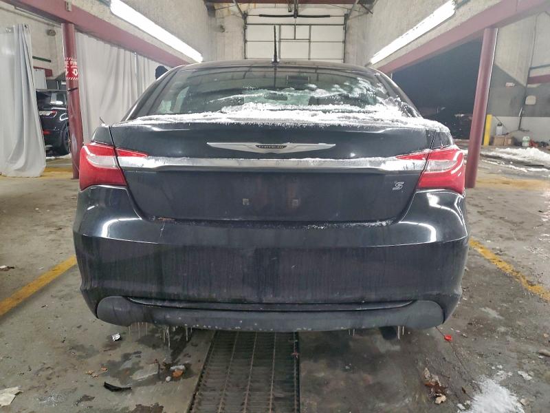 Photo 6 from auction – 2014 CHRYSLER 200 TOURIN with VIN 1C3CCBBB4EN102186