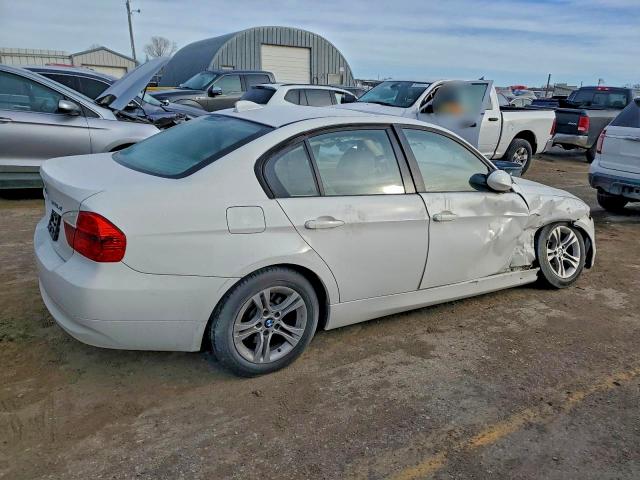 Photo 3 from auction – 2008 BMW 328 XI with VIN WBAVC93598K043029
