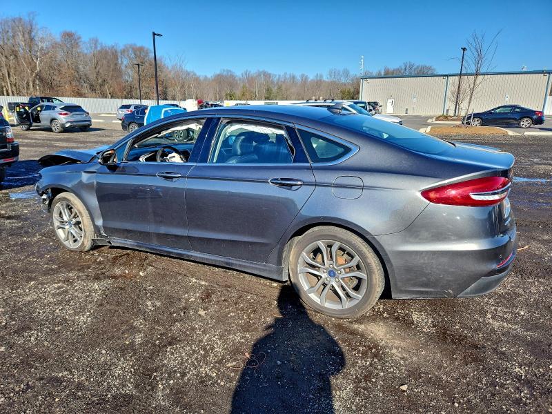 صورة رقم 2 من المزاد - 2019 FORD FUSION SEL مع VIN 3FA6P0CD6KR149896