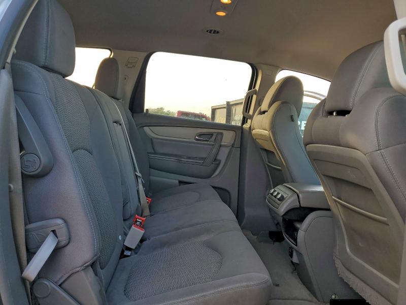Photo 11 from auction – 2015 CHEVROLET TRAVERSE L with VIN 1GNKRFKDXFJ178283