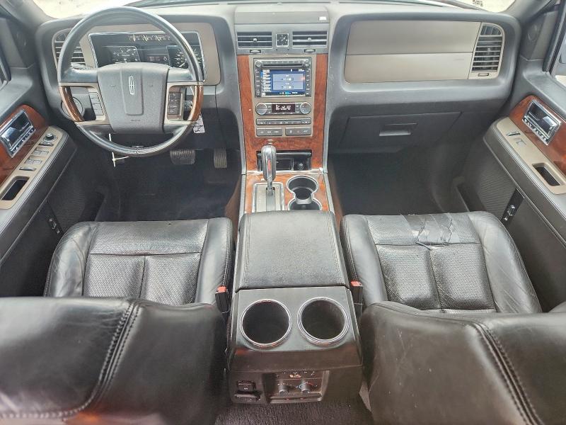 Photo 8 from auction – 2013 LINCOLN NAVIGATOR with VIN 5LMJJ2H54DEL06519