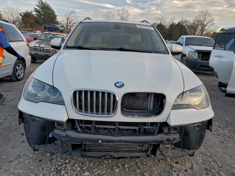 Photo 5 from auction – 2013 BMW X5 XDRIVE3 with VIN 5UXZV4C50D0E03104