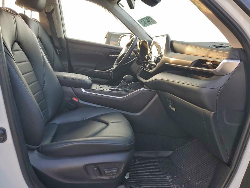 Photo 7 from auction – 2024 TOYOTA HIGHLANDER with VIN 5TDKDRBH3RS546483
