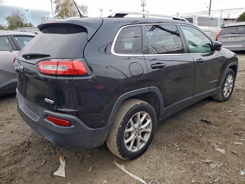 Photo 3 from auction – 2018 JEEP CHEROKEE L with VIN 1C4PJLCB3JD611743