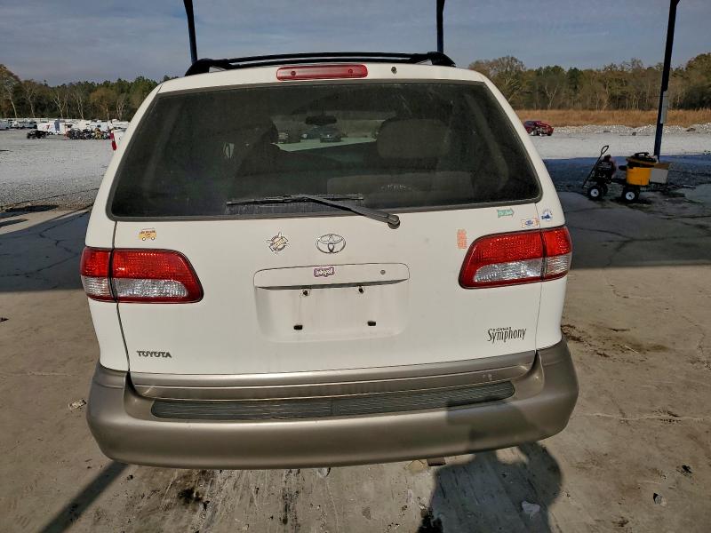 Photo 6 from auction – 2002 TOYOTA SIENNA LE with VIN 4T3ZF13C82U500987