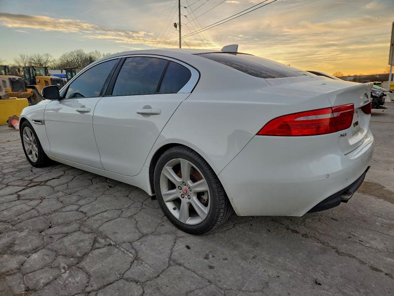 Photo 2 from auction – 2017 JAGUAR XE PREMIUM with VIN SAJAD4BG3HA969034