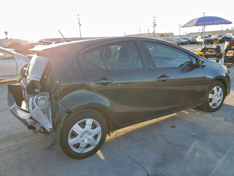 Photo 3 from auction – 2012 TOYOTA PRIUS C with VIN JTDKDTB31C1519465
