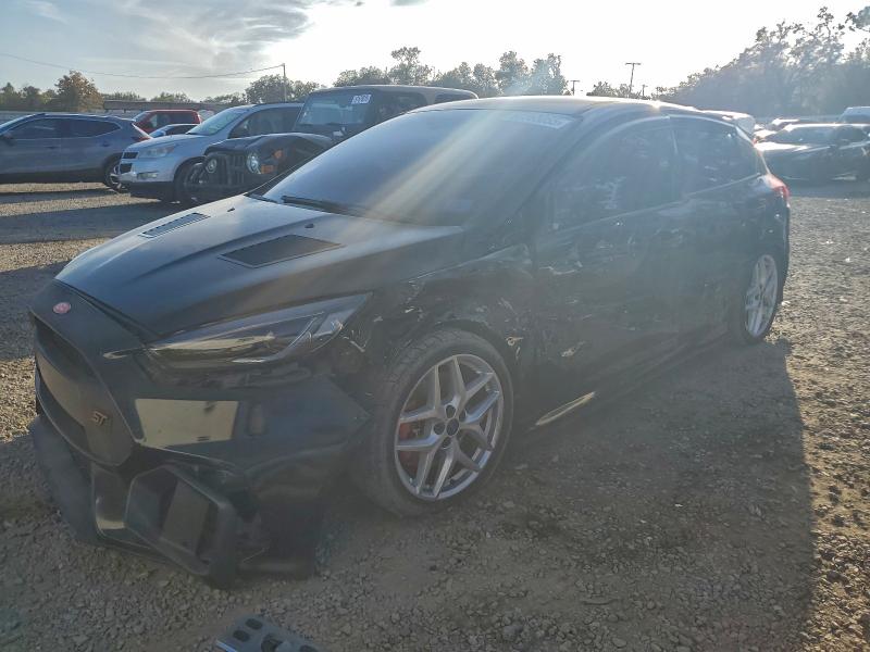 FORD FOCUS ST 2017 with VIN 1FADP3L93HL208673 - Photo from auction