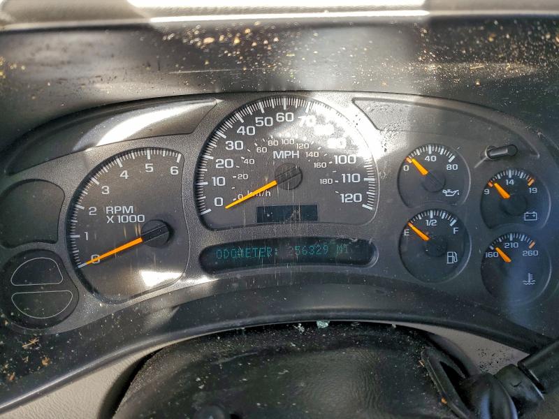 Photo 9 from auction – 2004 CHEVROLET SILVERADO with VIN 1GCEK19T04E155823