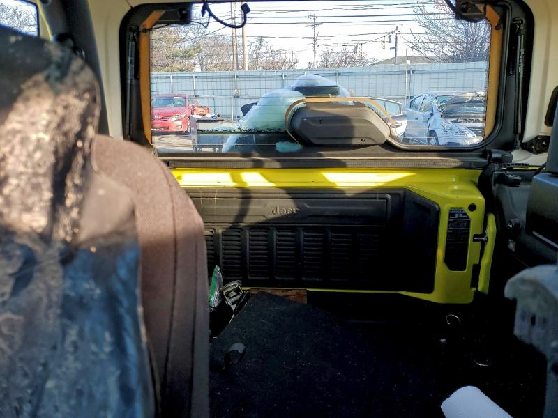 Photo 10 from auction – 2023 JEEP WRANGLER with VIN 1C4GJXAG0PW588795