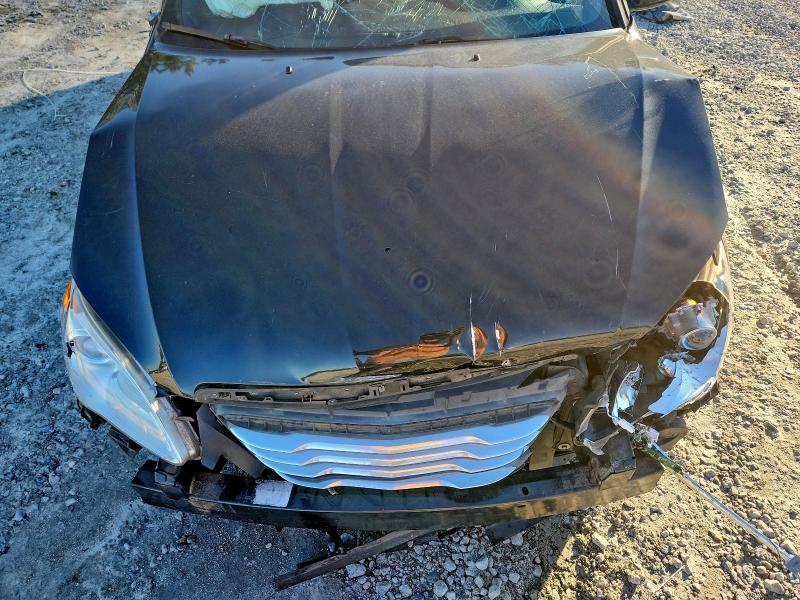 Photo 11 from auction – 2012 CHRYSLER 200 TOURIN with VIN 1C3CCBBB1CN106614