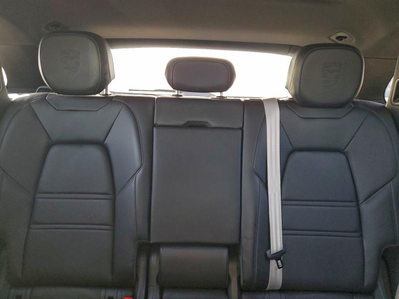 Photo 10 from auction – 2023 PORSCHE CAYENNE S with VIN WP1AB2AYXPDA14150