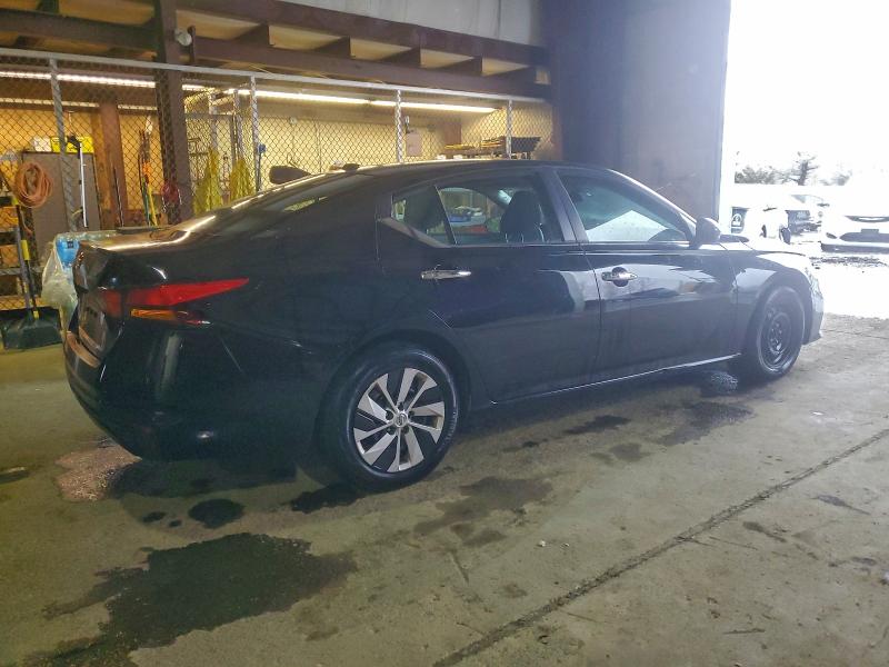 Photo 3 from auction – 2019 NISSAN ALTIMA S with VIN 1N4BL4BV1KC196005