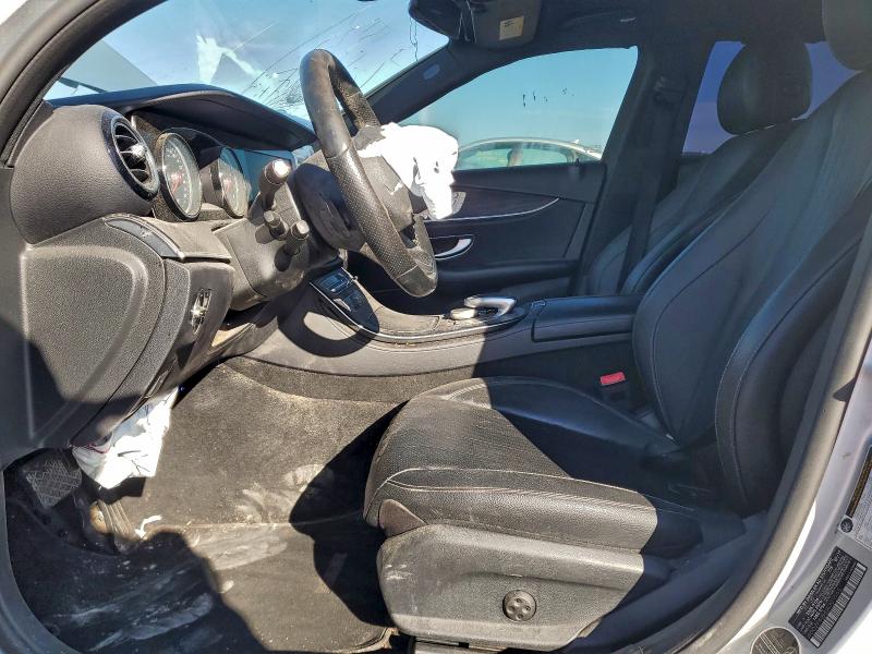Photo 7 from auction – 2018 MERCEDES-BENZ E 300 with VIN WDDZF4JB8JA301565
