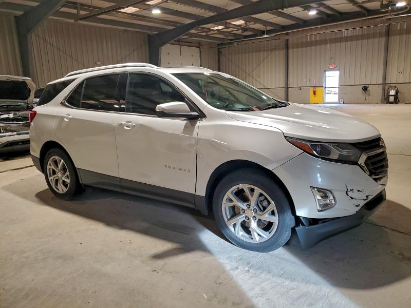 Photo 4 from auction – 2018 CHEVROLET EQUINOX LT with VIN 2GNAXTEX0J6141917