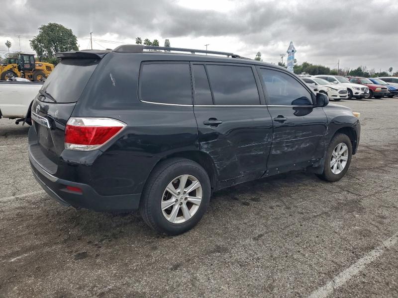 Photo 3 from auction – 2011 TOYOTA HIGHLANDER with VIN 5TDZK3EH2BS049640