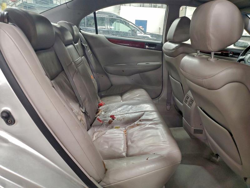 Photo 10 from auction – 2002 LEXUS ES 300 with VIN JTHBF30G420076781
