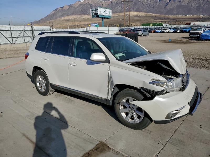 Photo 4 from auction – 2011 TOYOTA HIGHLANDER with VIN 5TDBK3EH0BS069645
