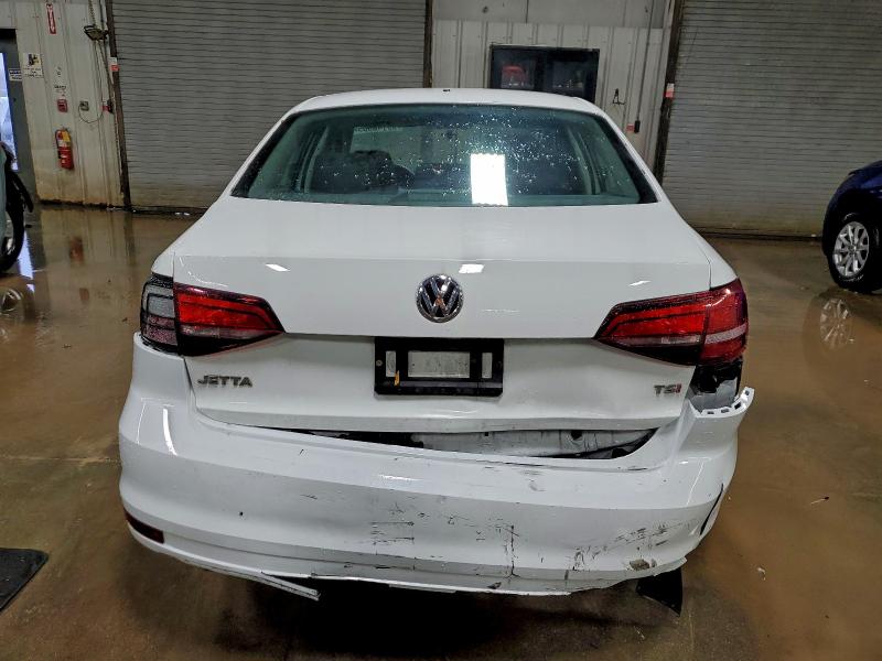 Photo 6 from auction – 2018 VOLKSWAGEN JETTA S with VIN 3VW2B7AJ1JM263841