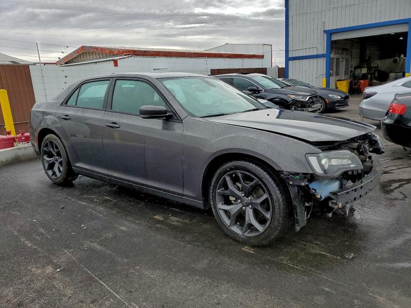 Photo 4 from auction – 2023 CHRYSLER 300 S with VIN 2C3CCABG9PH637046