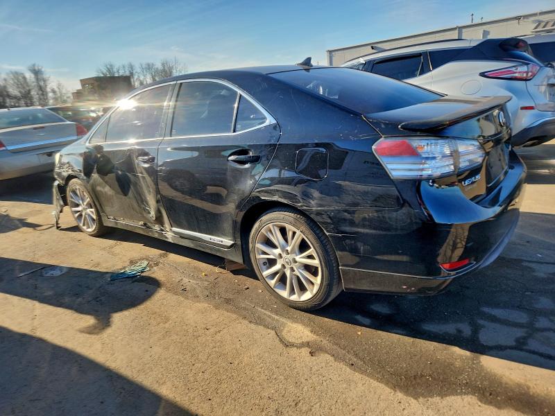 Photo 2 from auction – 2010 LEXUS HS 250H with VIN JTHBB1BA3A2006121