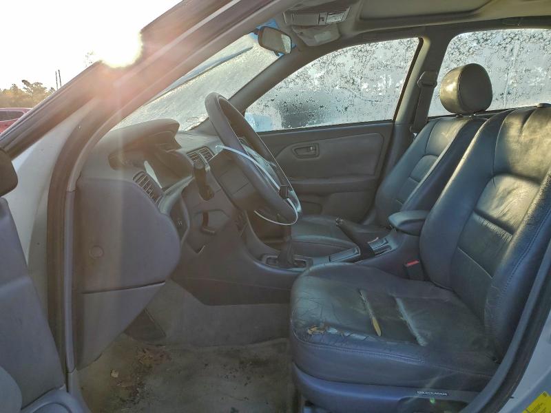 Photo 7 from auction – 2000 TOYOTA CAMRY LE with VIN 4T1BF28K0YU091750