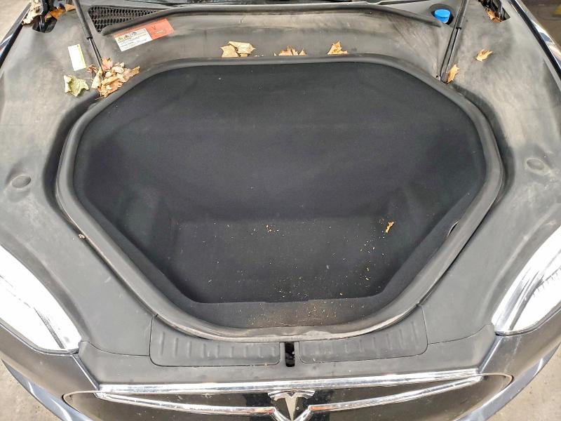 Photo 11 from auction – 2016 TESLA MODEL S with VIN 5YJSA1E27GF124753