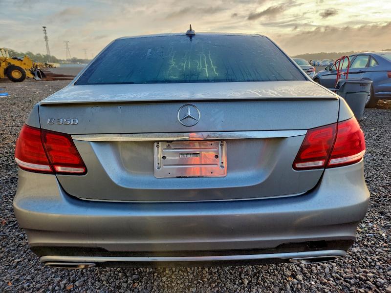 Photo 6 from auction – 2014 MERCEDES-BENZ E 350 with VIN WDDHF5KB1EB027304