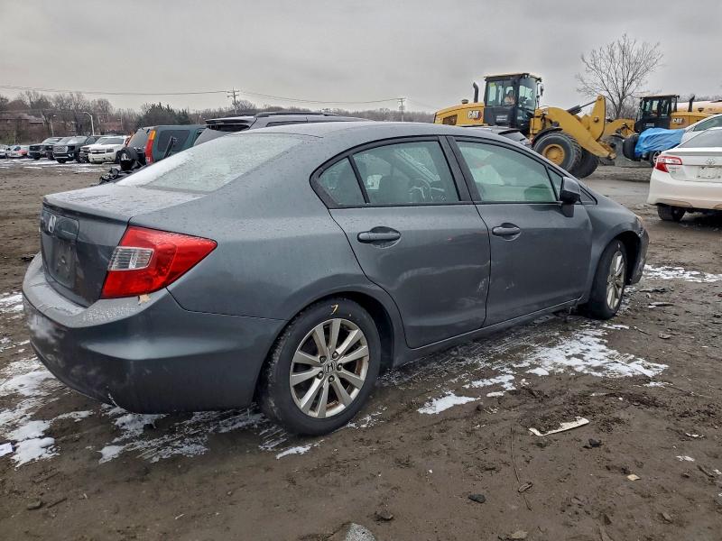 Photo 3 from auction – 2012 HONDA CIVIC with VIN 19XFB2F95CE318360