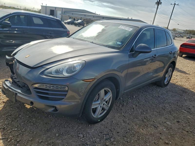 PORSCHE CAYENNE 2011 with VIN WP1AA2A20BLA01923 - Photo from auction