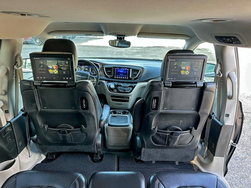 Photo 9 from auction – 2017 CHRYSLER PACIFICA T with VIN 2C4RC1EG8HR803926