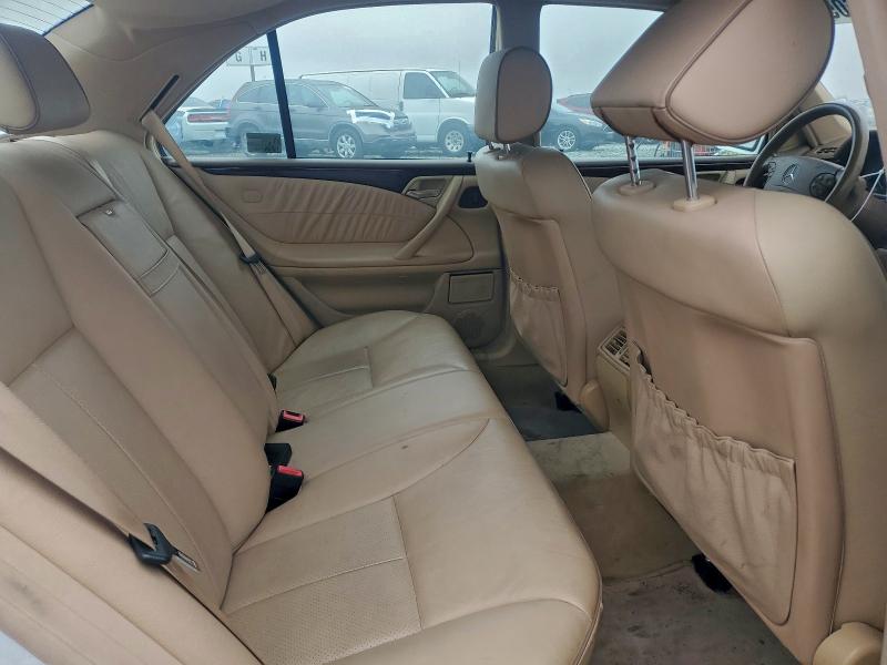 Photo 10 from auction – 2001 MERCEDES-BENZ E 320 with VIN WDBJF65J41B247081