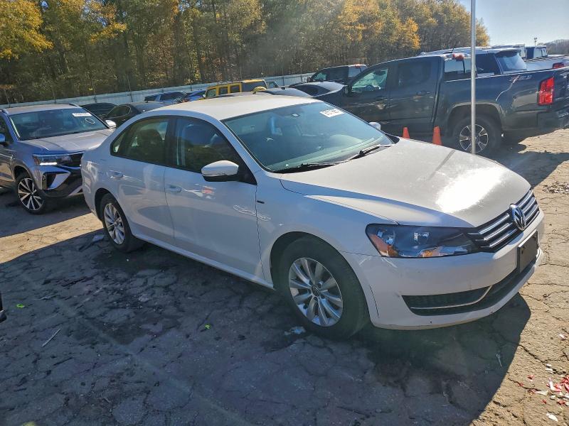 Photo 4 from auction – 2014 VOLKSWAGEN PASSAT S with VIN 1VWAT7A36EC100233
