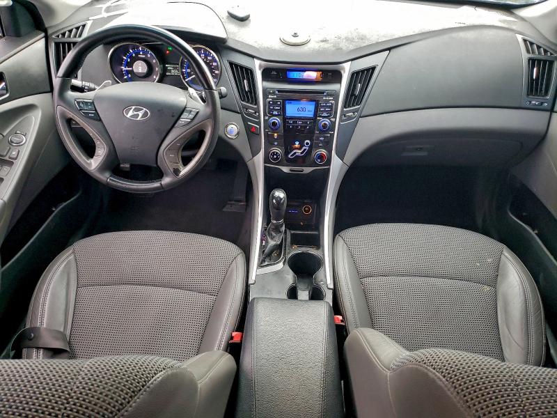Photo 8 from auction – 2011 HYUNDAI SONATA SE with VIN 5NPEC4ACXBH176945