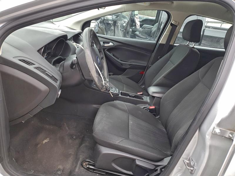 Foto 7 de la subasta – 2017 FORD FOCUS SE con VIN 1FADP3K28HL215638